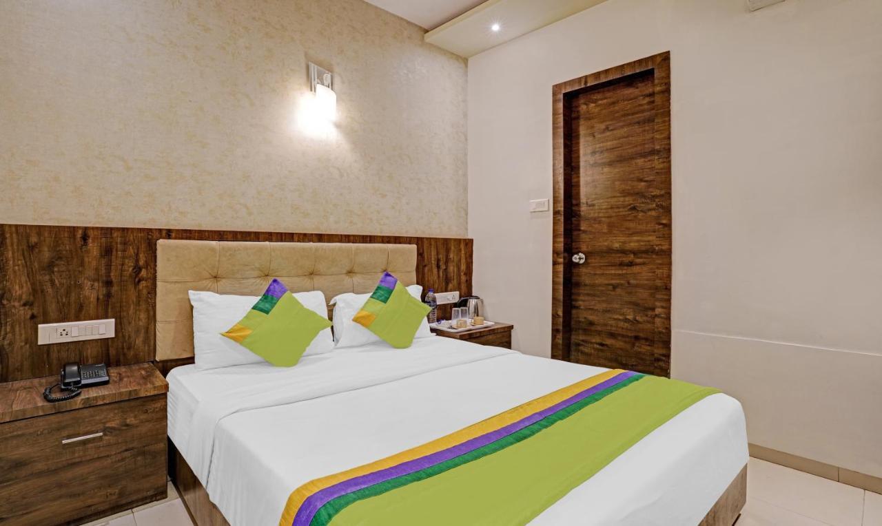 Hotel Bkc Mannat Βομβάη Εξωτερικό φωτογραφία