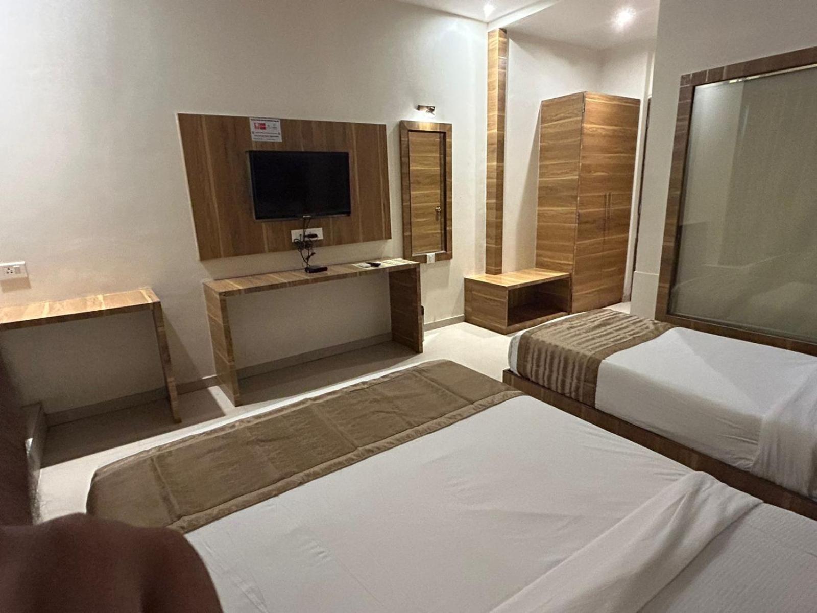 Hotel Bkc Mannat Βομβάη Εξωτερικό φωτογραφία