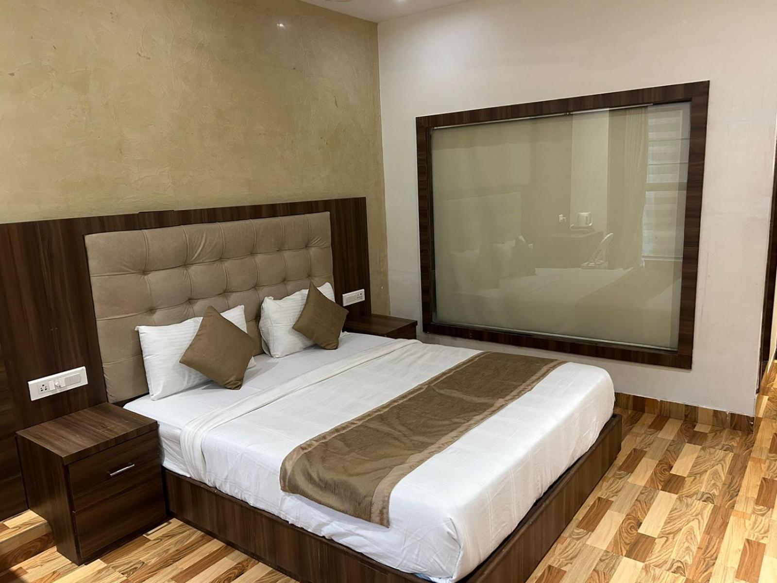 Hotel Bkc Mannat Βομβάη Εξωτερικό φωτογραφία