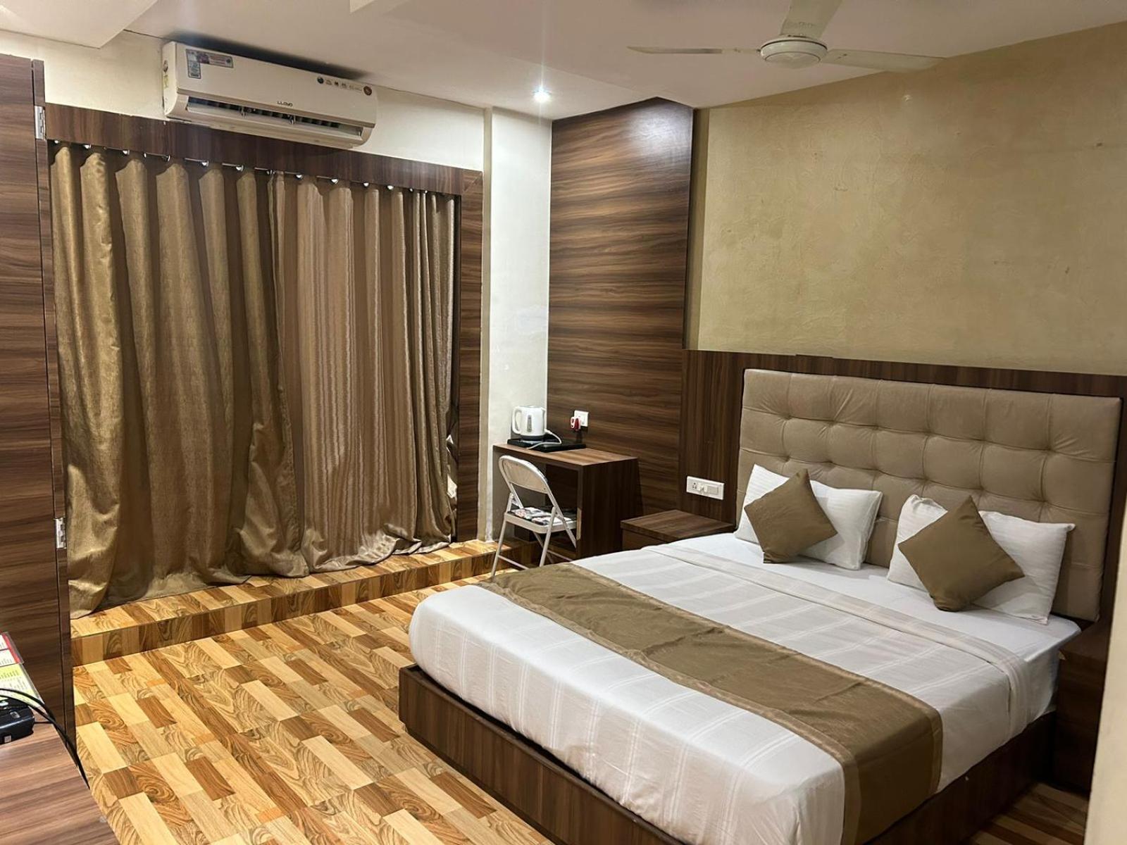 Hotel Bkc Mannat Βομβάη Εξωτερικό φωτογραφία